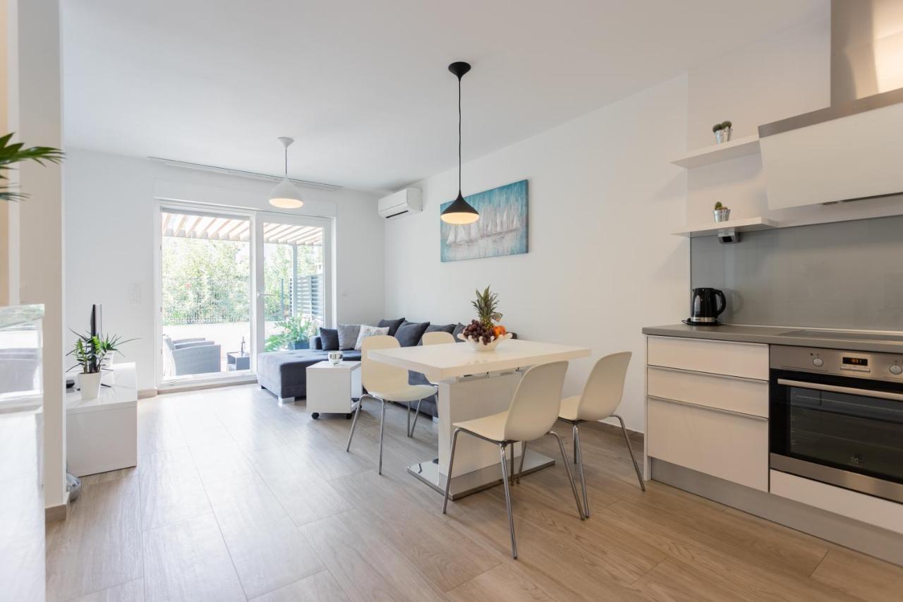 New Modern Apartment "Marjan" Podstrana Exterior photo